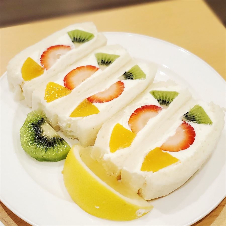パーラーシシド スペシャルフルーツサンド