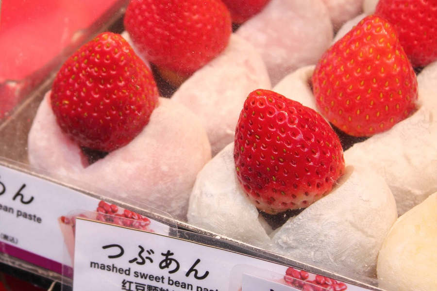 人気の“恋するいちご大福”を実食!「築地 そらつき」レポ |レッツエンジョイ東京 人気の“恋するいちご大福”を実食!「築地 そらつき」レポ |レッツエンジョイ東京