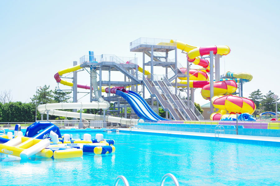 東京 ウォータースライダーがあるプール5選 レッツエンジョイ東京