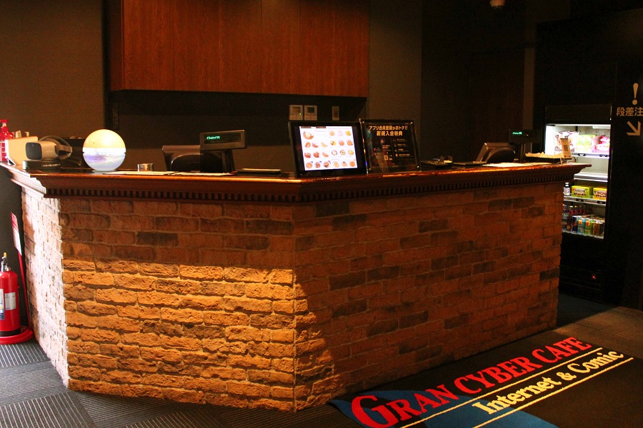 女性向きネットカフェ グランサイバーカフェ バグース高田馬場店 レポ レッツエンジョイ東京