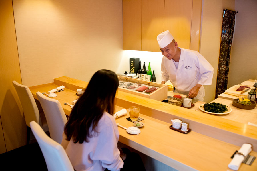 実践 女ひとり 寿司屋のカウンターデビュー レッツエンジョイ東京