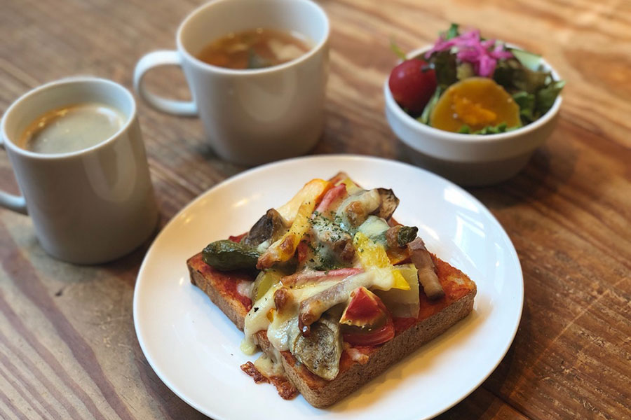 muromachi cafe HACHI