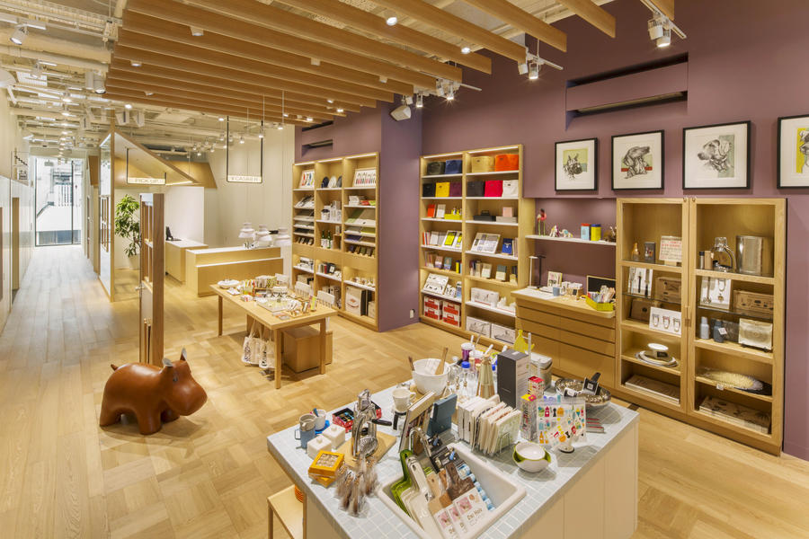 銀座 伊東屋 Itoya 本店 レッツエンジョイ東京