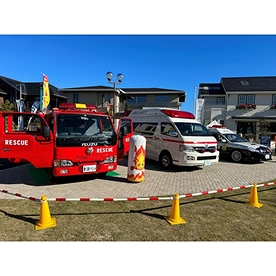 働く車大集合