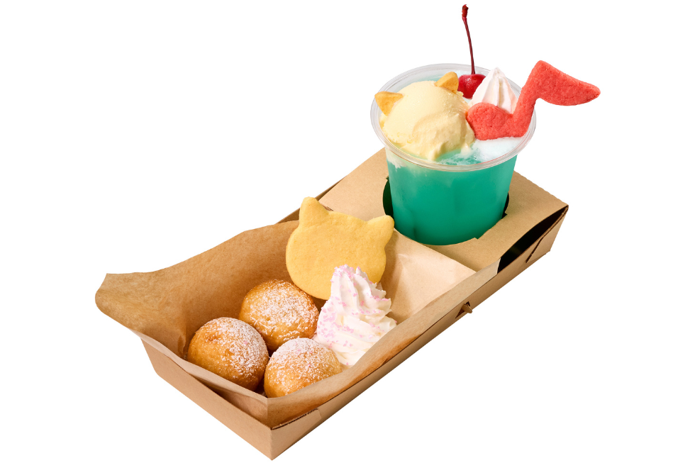 Lucatのクリームライチソーダ&桜ソース付きミニドーナツセット